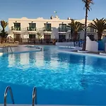Surya Vistas Al Parque Natural Piscinas Y Tennis Apartman