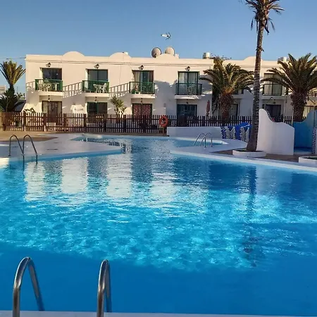 Surya Vistas Al Parque Natural Piscinas Y Tennis Lägenhet